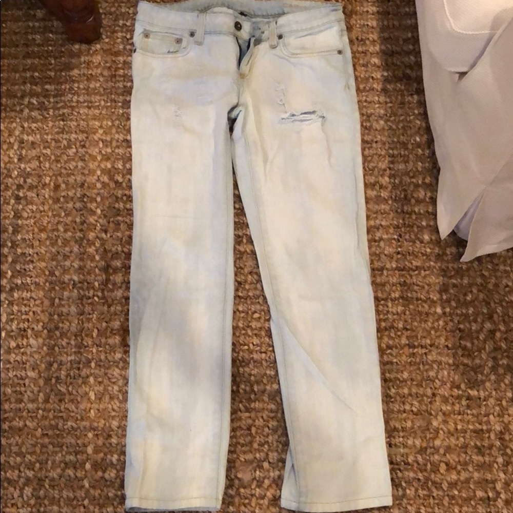 Carmar light wash lightly ripped jeans size 26